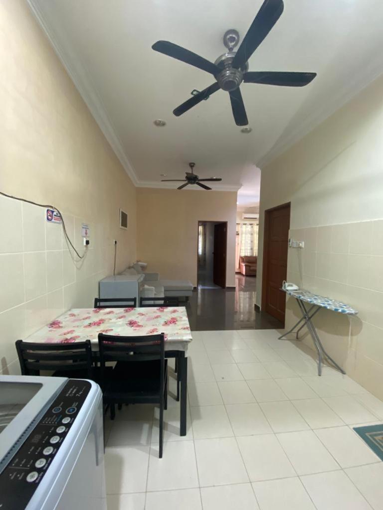 Homestay Tok Ma 1 Alur Tuman 마랑 외부 사진