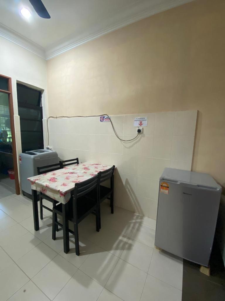 Homestay Tok Ma 1 Alur Tuman 마랑 외부 사진